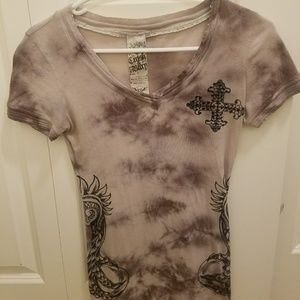Edgy crash and burn v neck